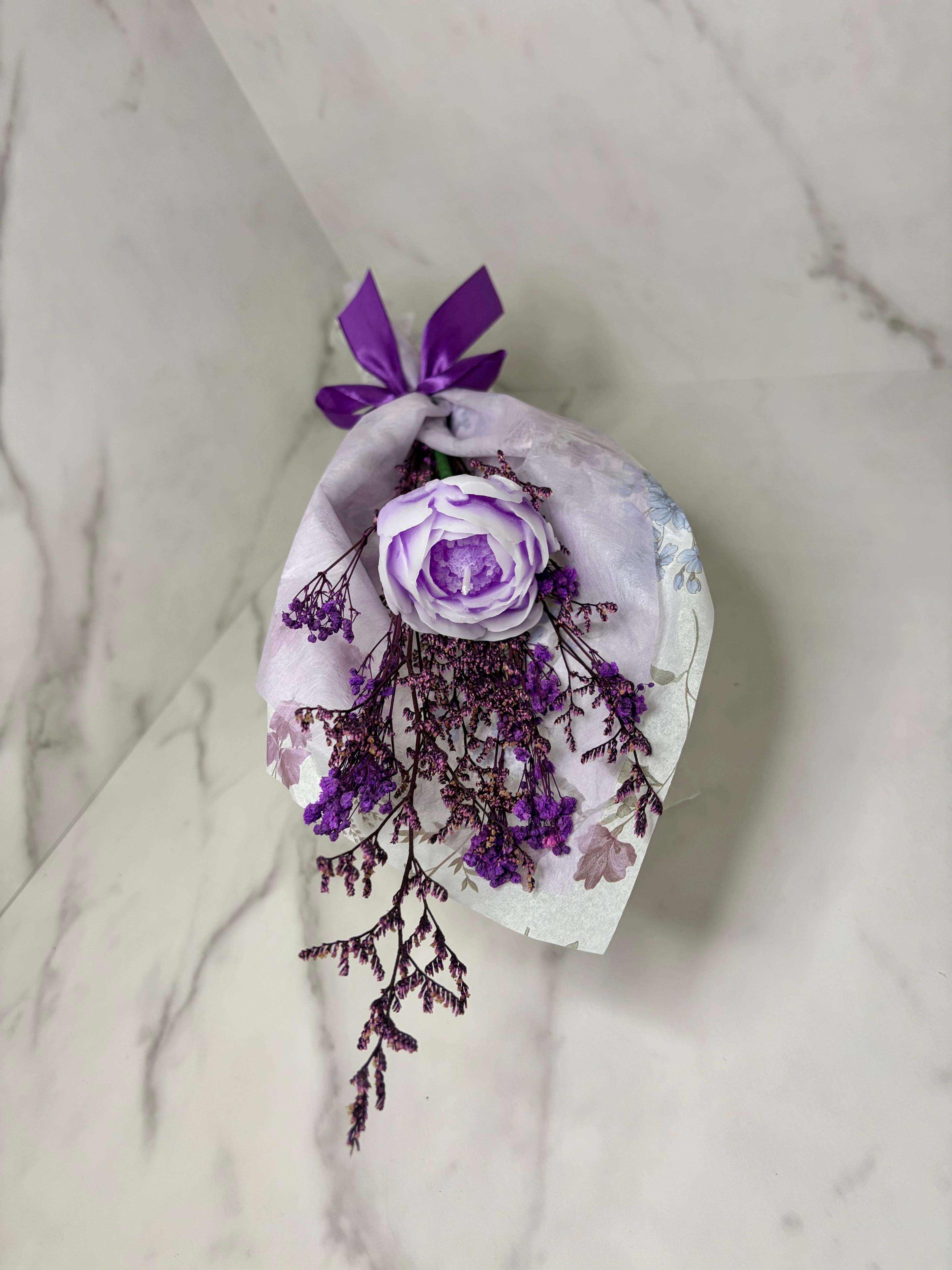 Einzelne Kerzenblumen