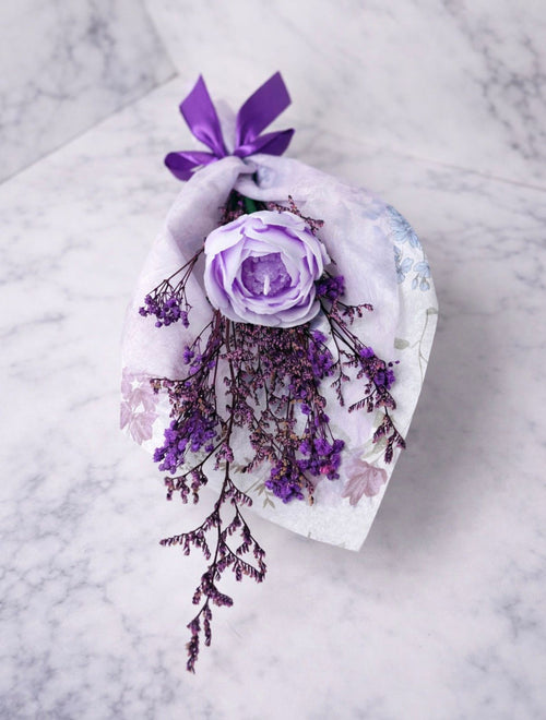 Einzelne Kerzenblumen